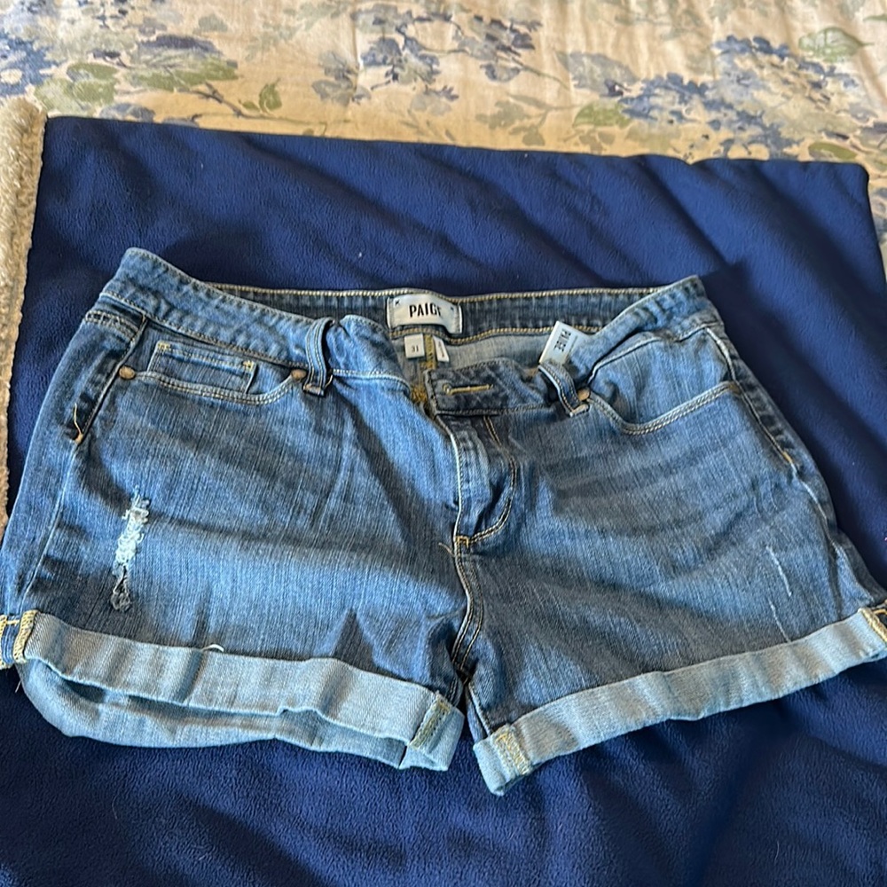 Cute jean shorts - Paige - 31